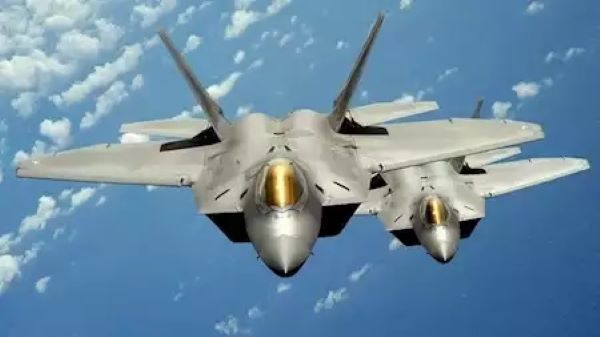 f16