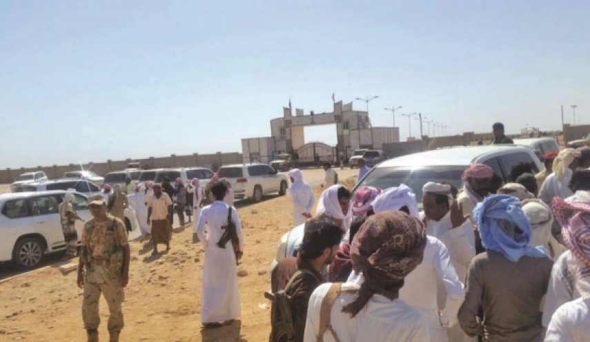موقع بريطاني: السعودية تواصل التمدد في المهرة وتضيق الحركة التجارية فيها