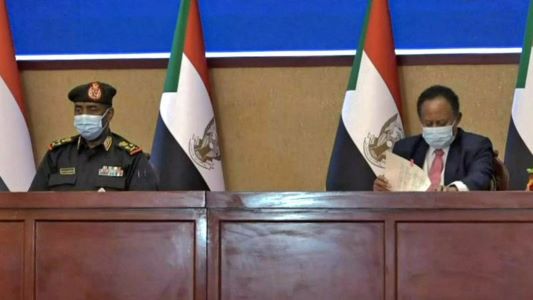 السودان.. توقيع اتفاق بين البرهان وحمدوك وقوى الحرية تعلن رفضها