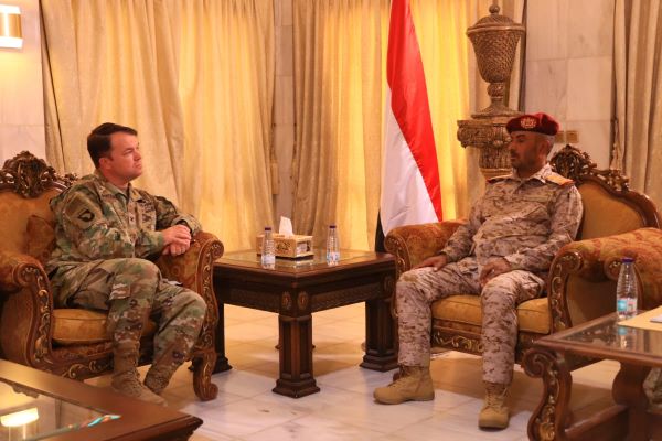 بعد خذلان التحالف.. قوات الشرعية تطلب من بريطانيا دعماً مادياً