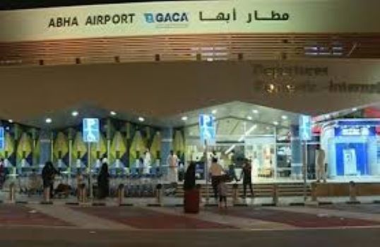 السعودية تعترف بوقوع ضحايا إثر هجوم حوثي استهدف مطار أبها الدولي
