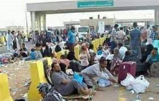 نتيجة الازدحام.. وفاة 3 مغتربين يمنيين في منفذ الوديعة الحدودي مع السعودية