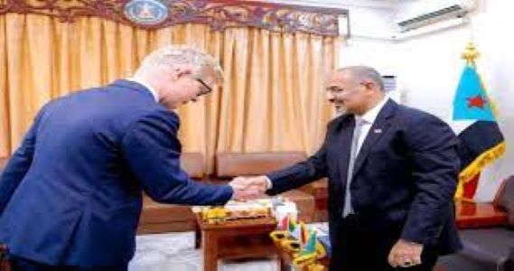 المبعوث الأممي يختتم زيارته الأولى لليمن ويشدد على تسوية شاملة لإنهاء النزاع
