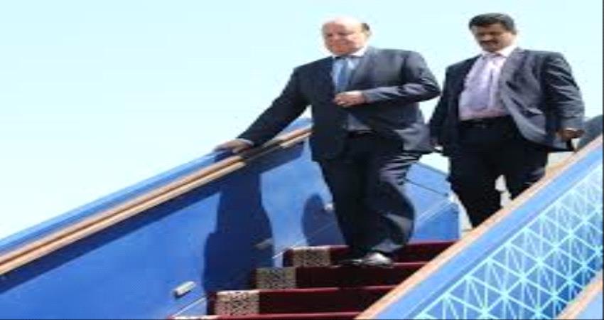 هادي يعود إلى مقر إقامته في أحد فنادق العاصمة السعودية الرياض