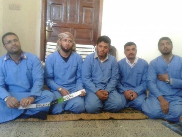 الحوثيون يفرجون عن 5 من شباب الثورة متهمين بمحاولة اغتيال صالح