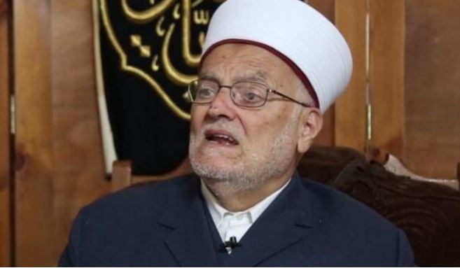الاحتلال الإسرائيلي يُبعد الشيخ عكرمة صبري عن المسجد الأقصى