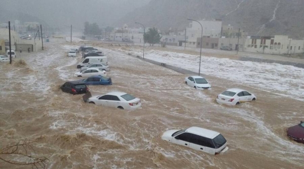 أمطار غزيرة وسيول جارفة للمنازل والممتلكات في عدد من المحافظات اليمنية