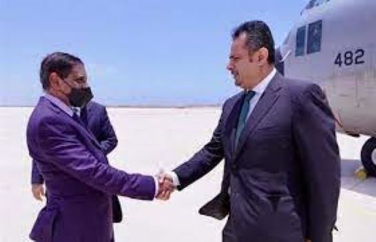 المجلس الانتقالي يحذر الحكومة اليمنية من البقاء في محافظة حضرموت