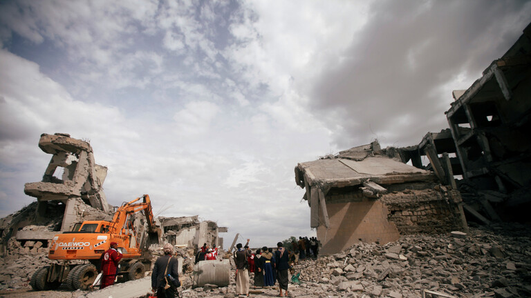 بعد إدانة أممية .. التحالف يعترف بقصف سوق شعبي في صعدة 