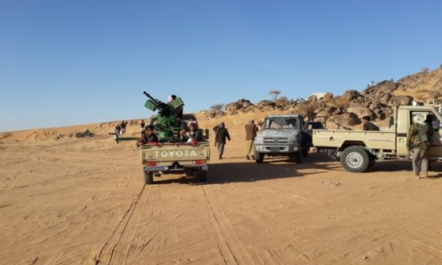 عشرات القتلى والجرحى في مواجهات بين الجيش ومسلحين قبليين في مأرب