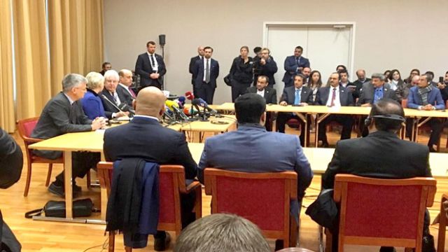 المشاورات اليمنية بالسويد