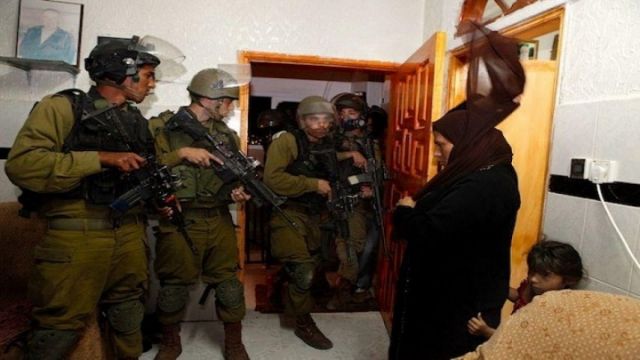 الاحتلال الإسرائيلي يعتقل 14 فلسطينيا في الضفة الغربية