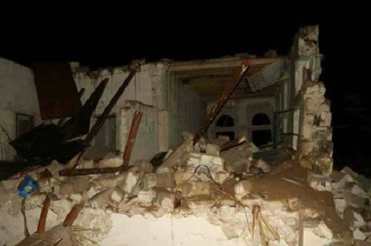 المنزل الذي تعرض للقصف