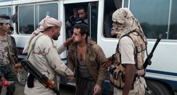 الحوثيون يعلنون عن صفقة تبادل جديدة لـ 62 أسيراً في جبهة الساحل الغربي 