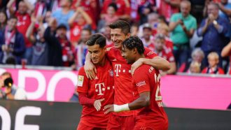 بايرن ميونخ يكتسح كولونيا ويتصدرالدوري الألماني